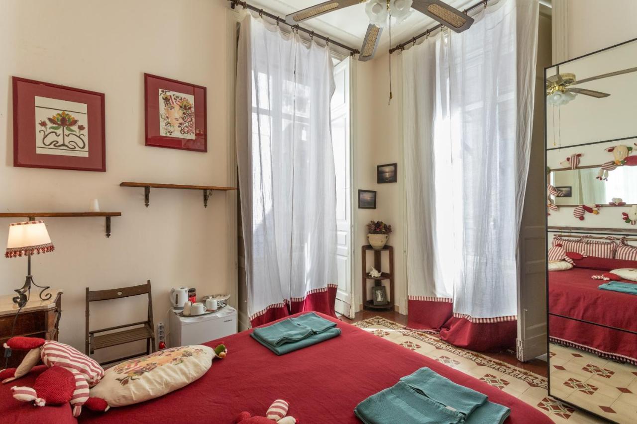 Zefiro Rooms Катания Екстериор снимка