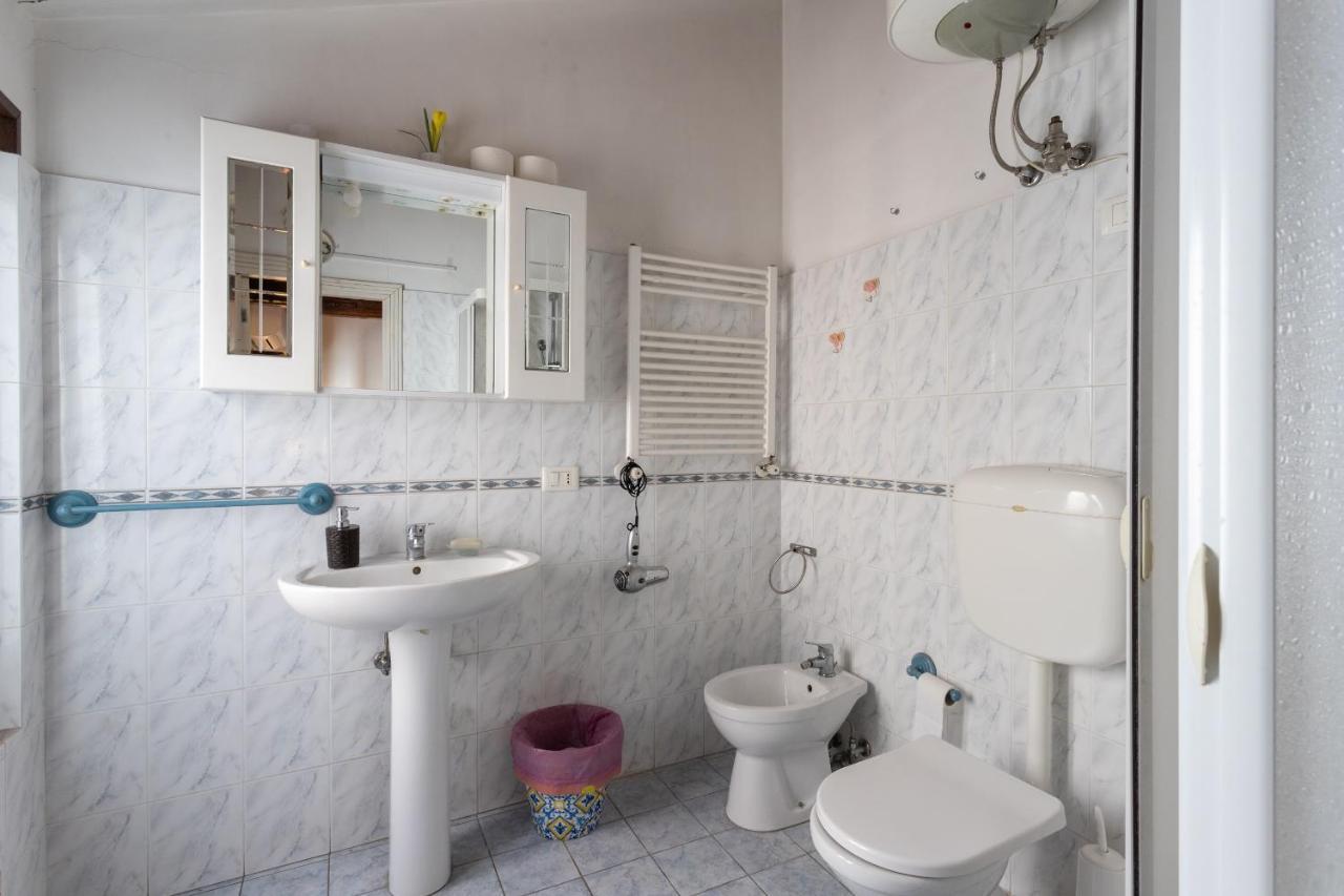 Zefiro Rooms Катания Екстериор снимка